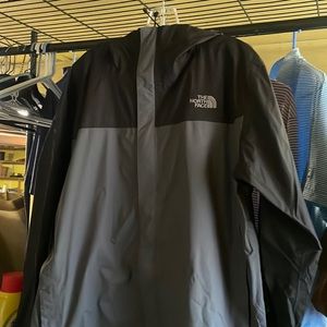 Mens rain coat north face